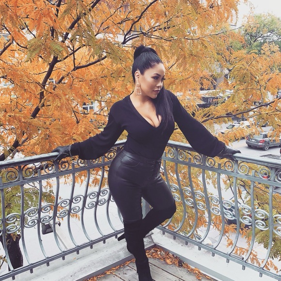 Mia B - Picture 14 of 16